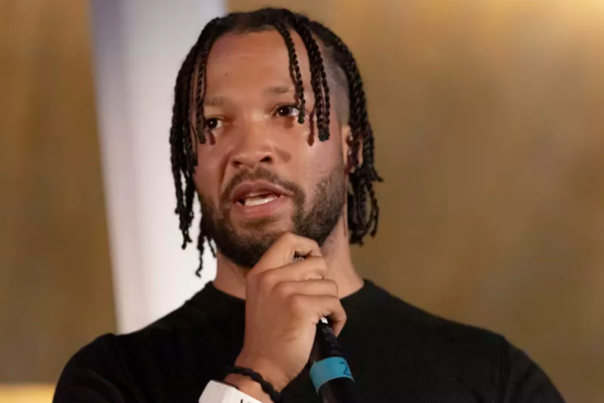 Knicks Star To Host "SNL's" Season Debut