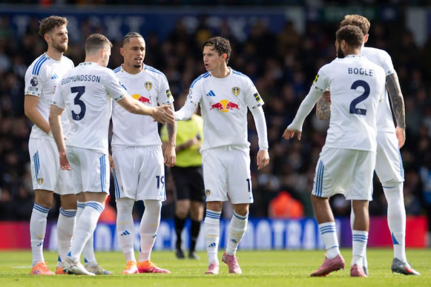 Leeds Rout Newcastle 4-1 to Climb to Third